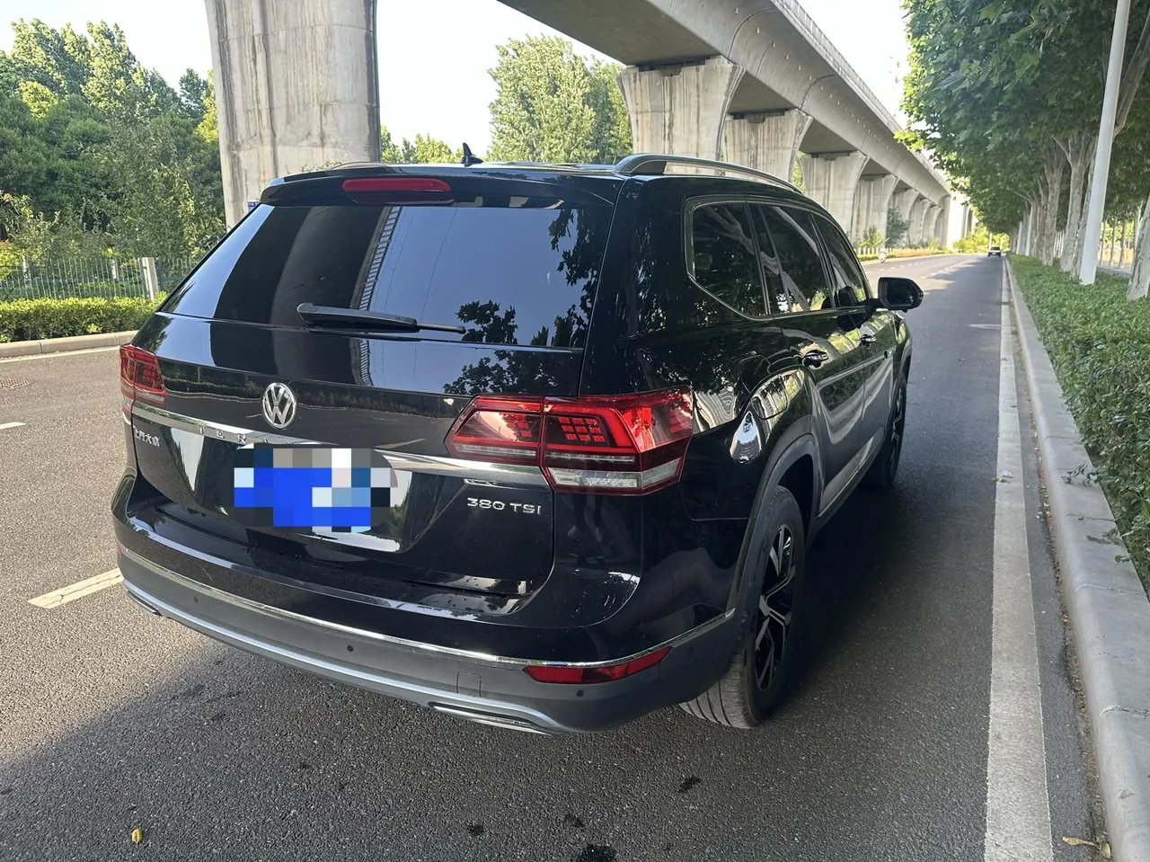 Volkswagen 2020 Tuang 2.0TSI 380TSI Four-wheel Drive Deluxe Edition Automatic Gear 9