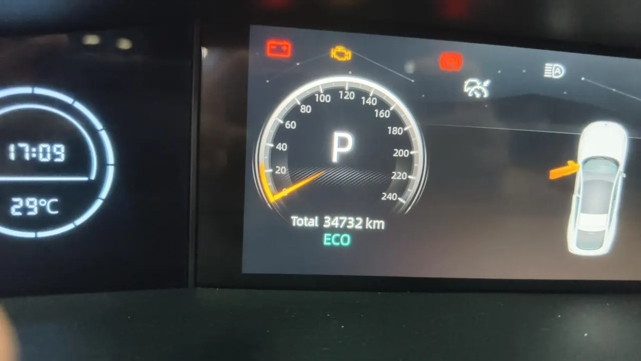 ChangAn 2024 UNI-V 1.5T Prestige Automatic 9