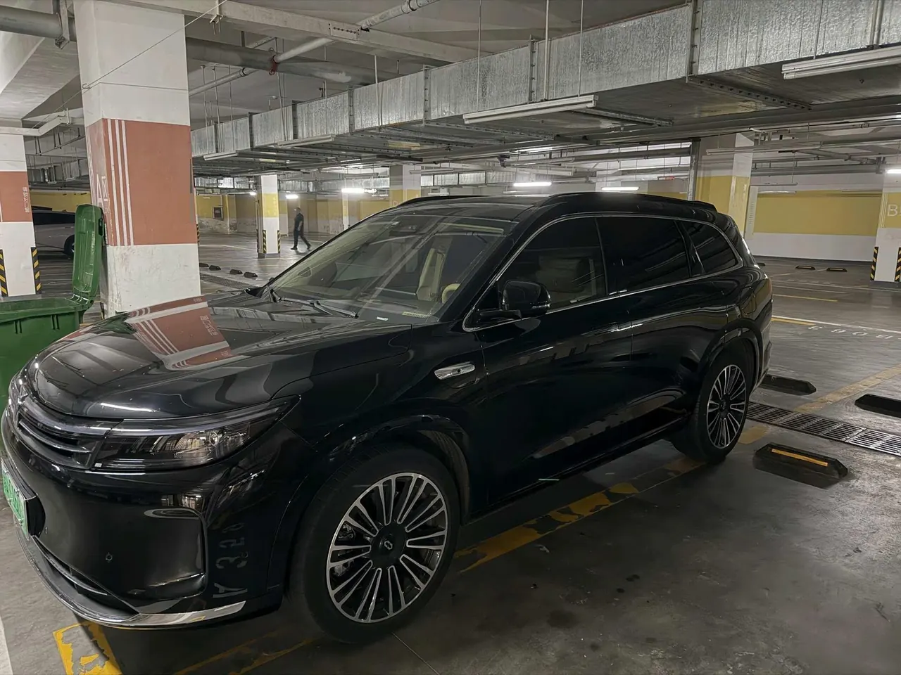 Open image lightbox: AITO 2024 AITO M7 Smart Drive Four-wheel Drive Pro Edition 5-seat Automatic Gear