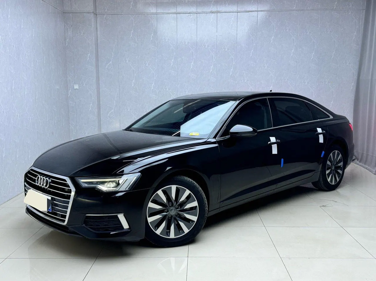 Audi 2022 A6L 2.0TFSI 45TFSI Zhenzhiya Automatic Gear - View 1