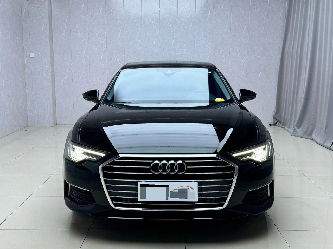Audi 2022 A6L 2.0TFSI 45TFSI Zhenzhiya Automatic Gear 2