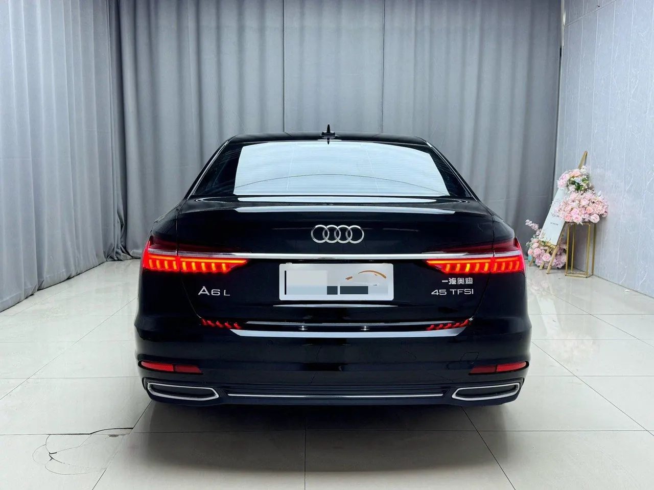 Audi 2022 A6L 2.0TFSI 45TFSI Zhenzhiya Automatic Gear 4