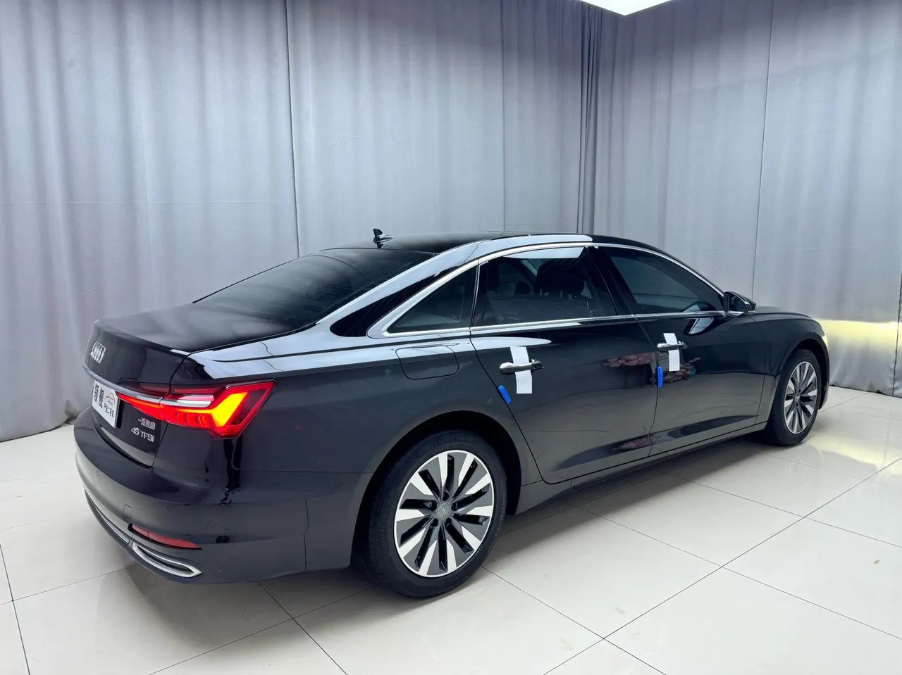 Audi 2022 A6L 2.0TFSI 45TFSI Zhenzhiya Automatic Gear 5