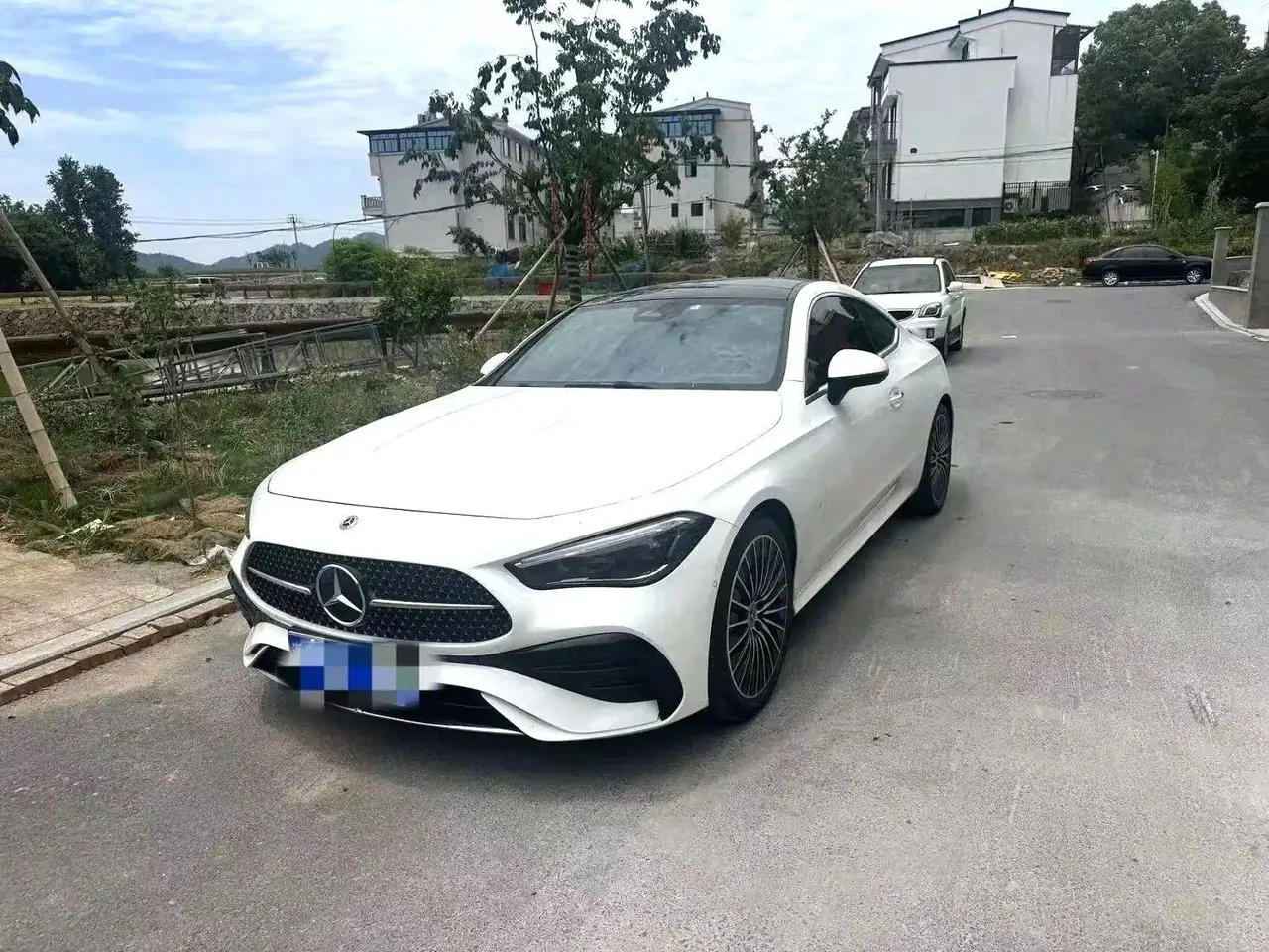 Открыть галерею: Mercedes Benz CLE (Imported) 2024 CLE 260 Coupe 48V 2.0T Automatic