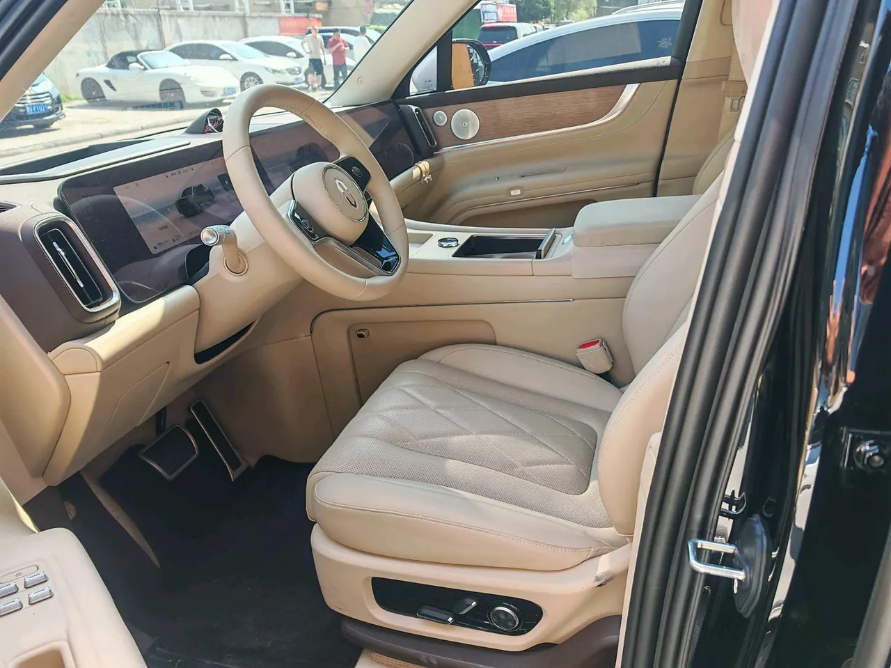 AITO 2024 AITO M9 extended range Ultra 52kWh automatic gear 5