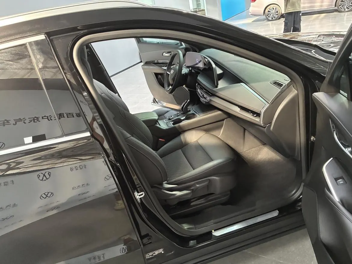 Cadillac 2026 XT4 48V 1.5T 25T Metropolitan Automatic Gear 4