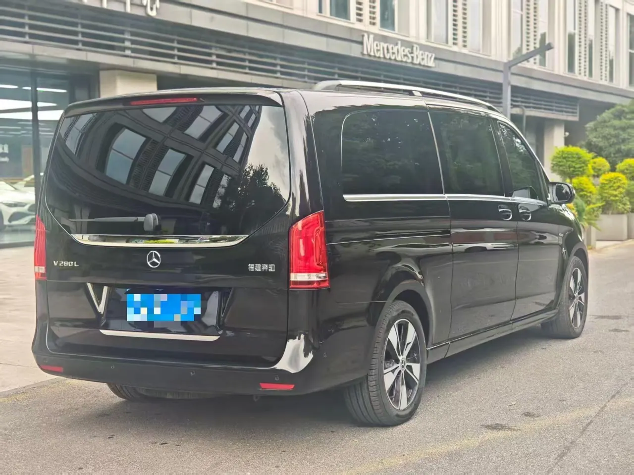 Mercedes Benz V 2021V 260 L 2.0T Deluxe Edition Automatic Gear 10