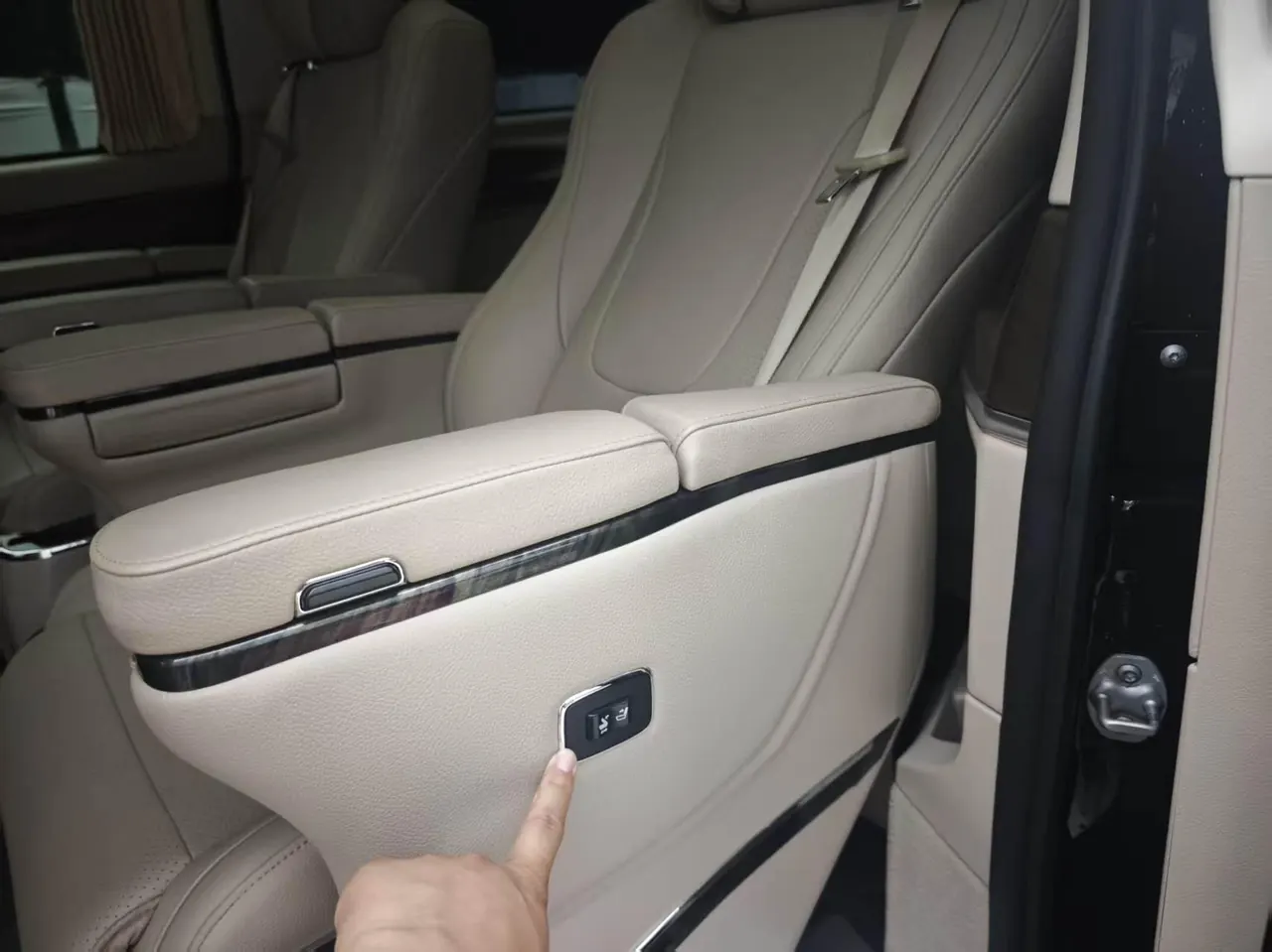 Mercedes Benz V 2021V 260 L 2.0T Deluxe Edition Automatic Gear 20