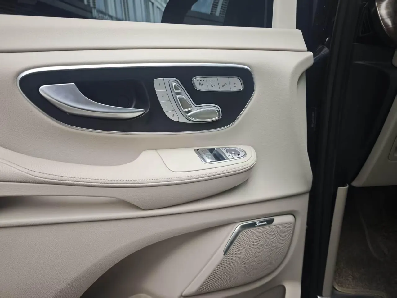 Mercedes Benz V 2021V 260 L 2.0T Deluxe Edition Automatic Gear 22