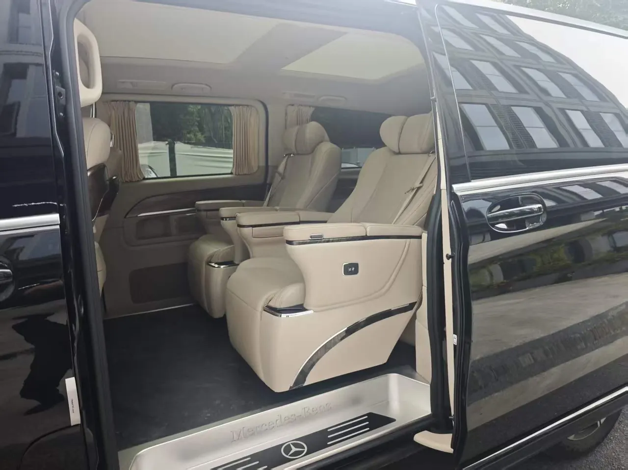 Mercedes Benz V 2021V 260 L 2.0T Deluxe Edition Automatic Gear 4