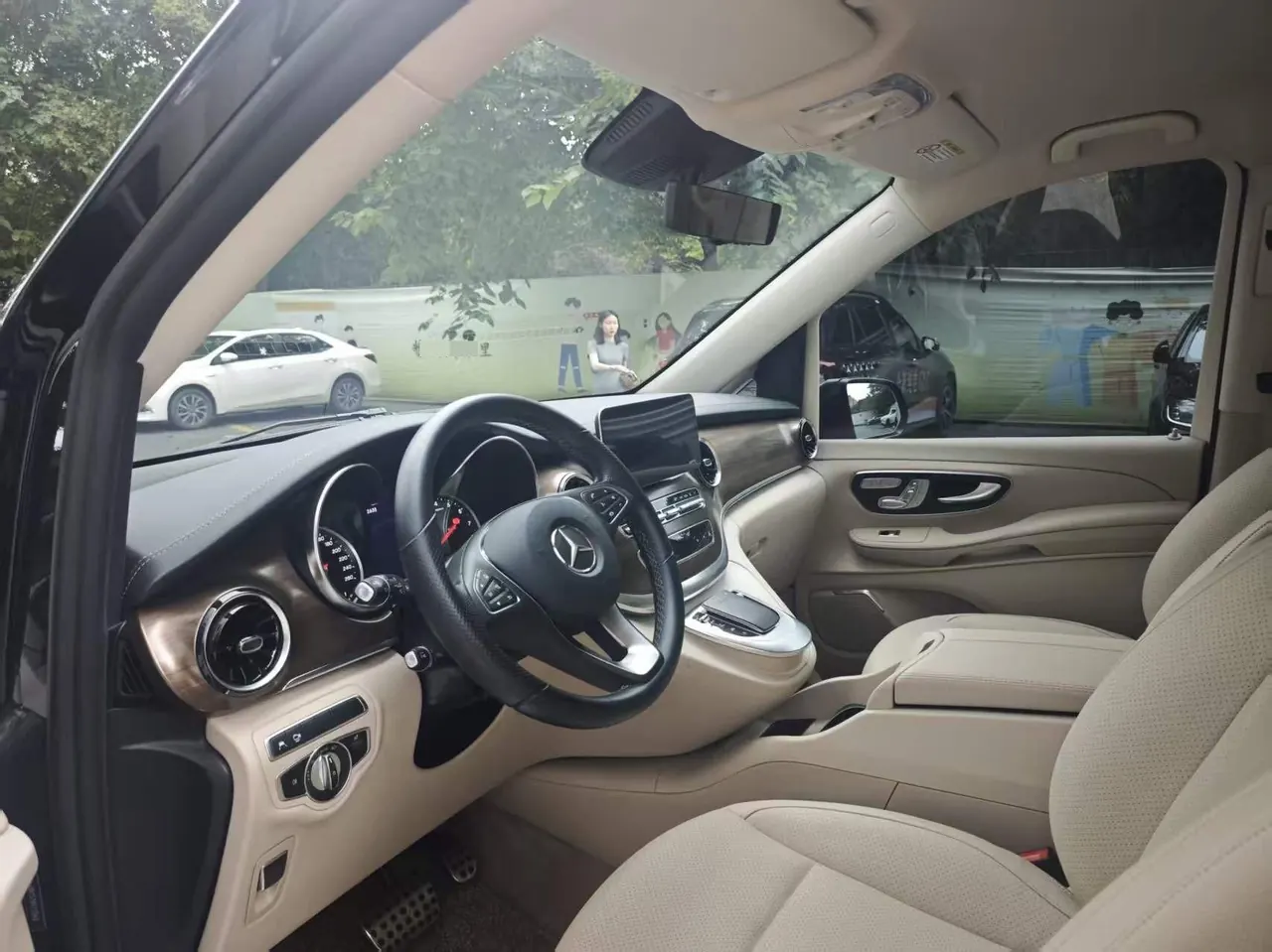 Mercedes Benz V 2021V 260 L 2.0T Deluxe Edition Automatic Gear 5