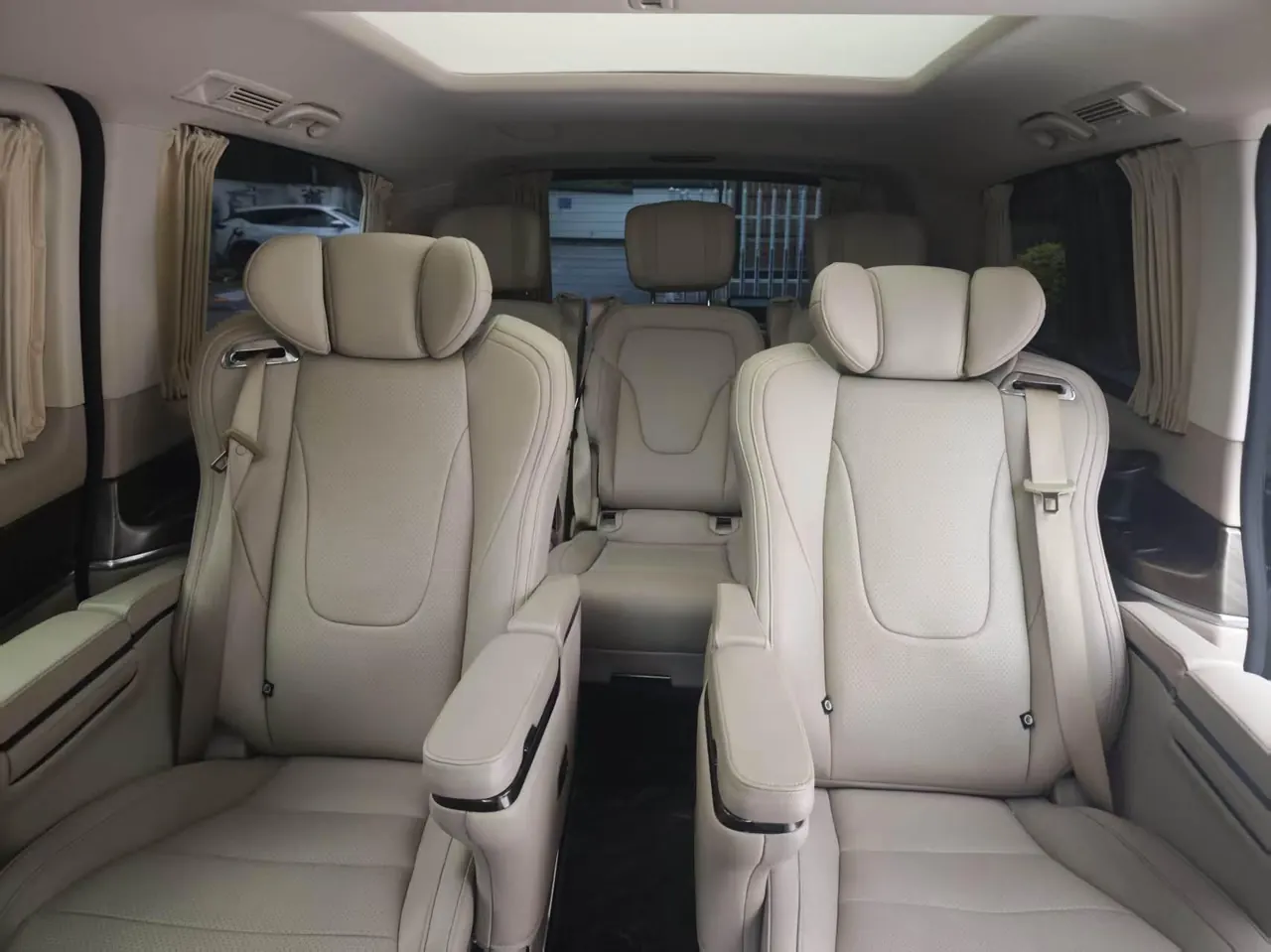 Mercedes Benz V 2021V 260 L 2.0T Deluxe Edition Automatic Gear 8