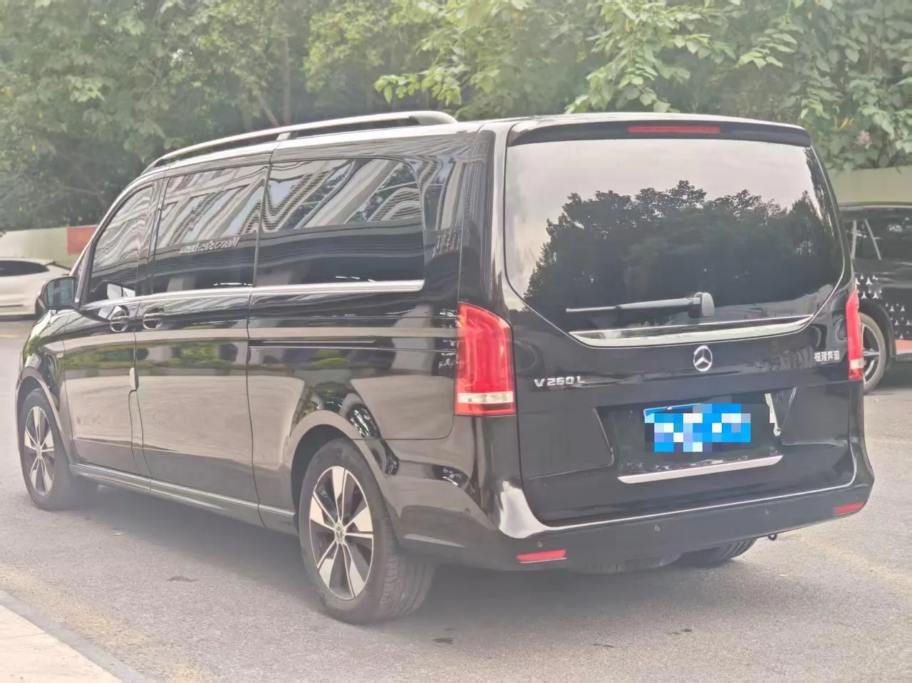 Mercedes Benz V 2021V 260 L 2.0T Deluxe Edition Automatic Gear 9