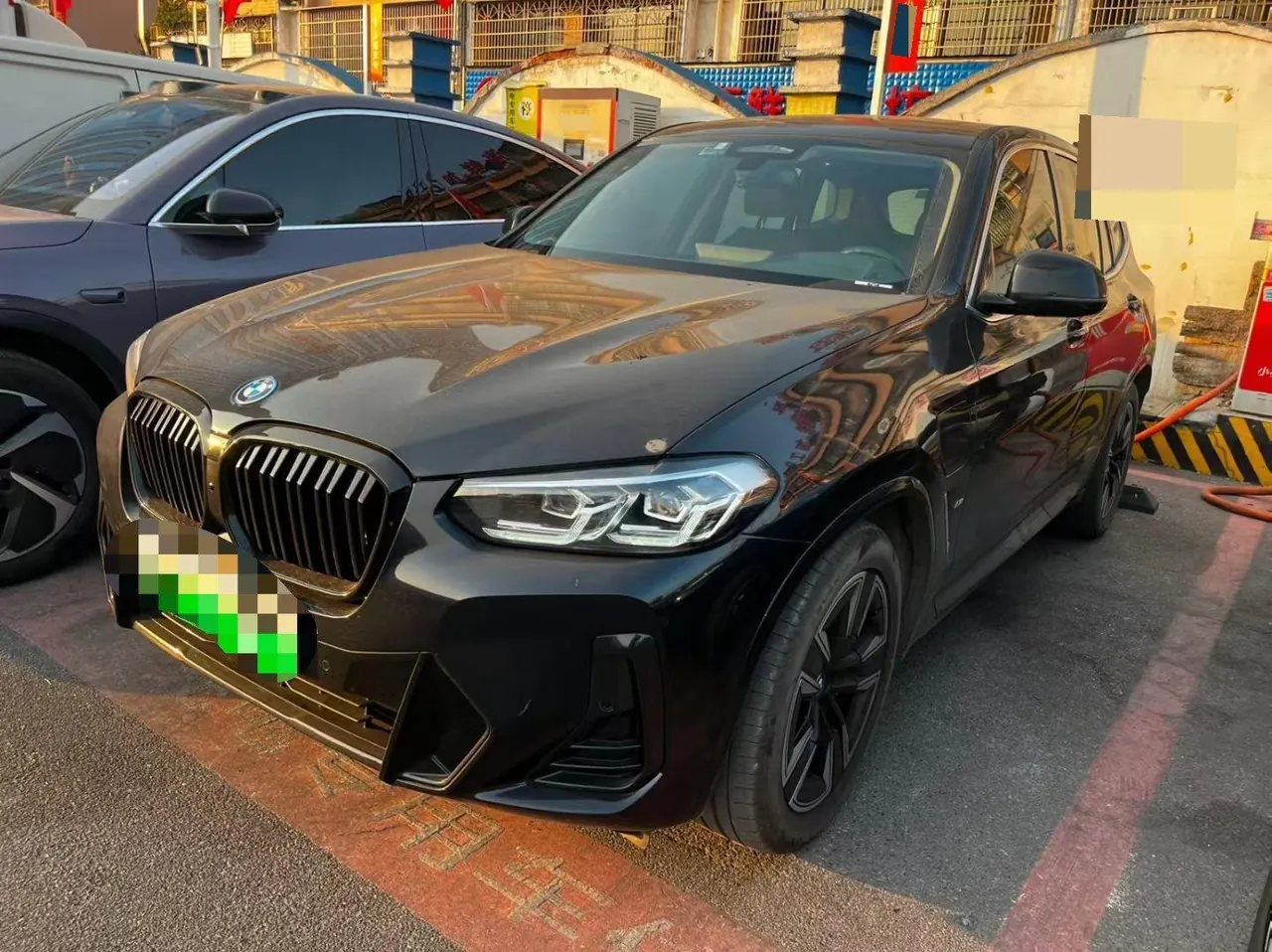 Открыть галерею: BMW iX3 (Imported) 2024 iX3 Leading Automatic Gear