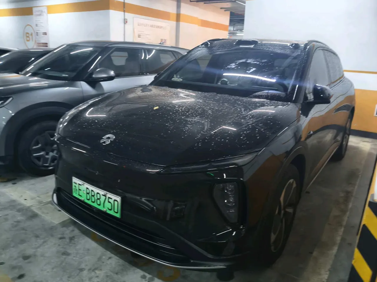 Open image lightbox: NIO 2024 ES6 75kWh automatic gear