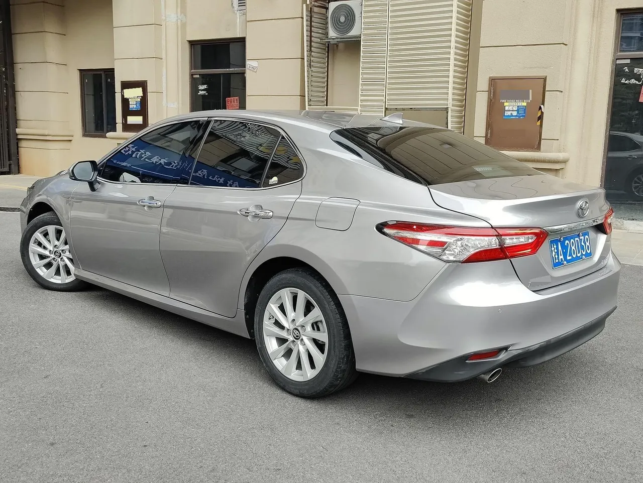 Toyota 2021 Camry 2.0G Stepless Deluxe Edition Automatic Gear 12