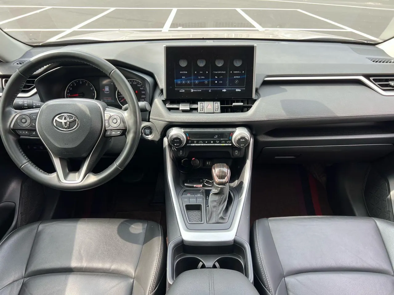 Toyota 2022 Willanda 2.0 Stepless Two-Drive Luxury PLUS Edition Automatic Gear 6