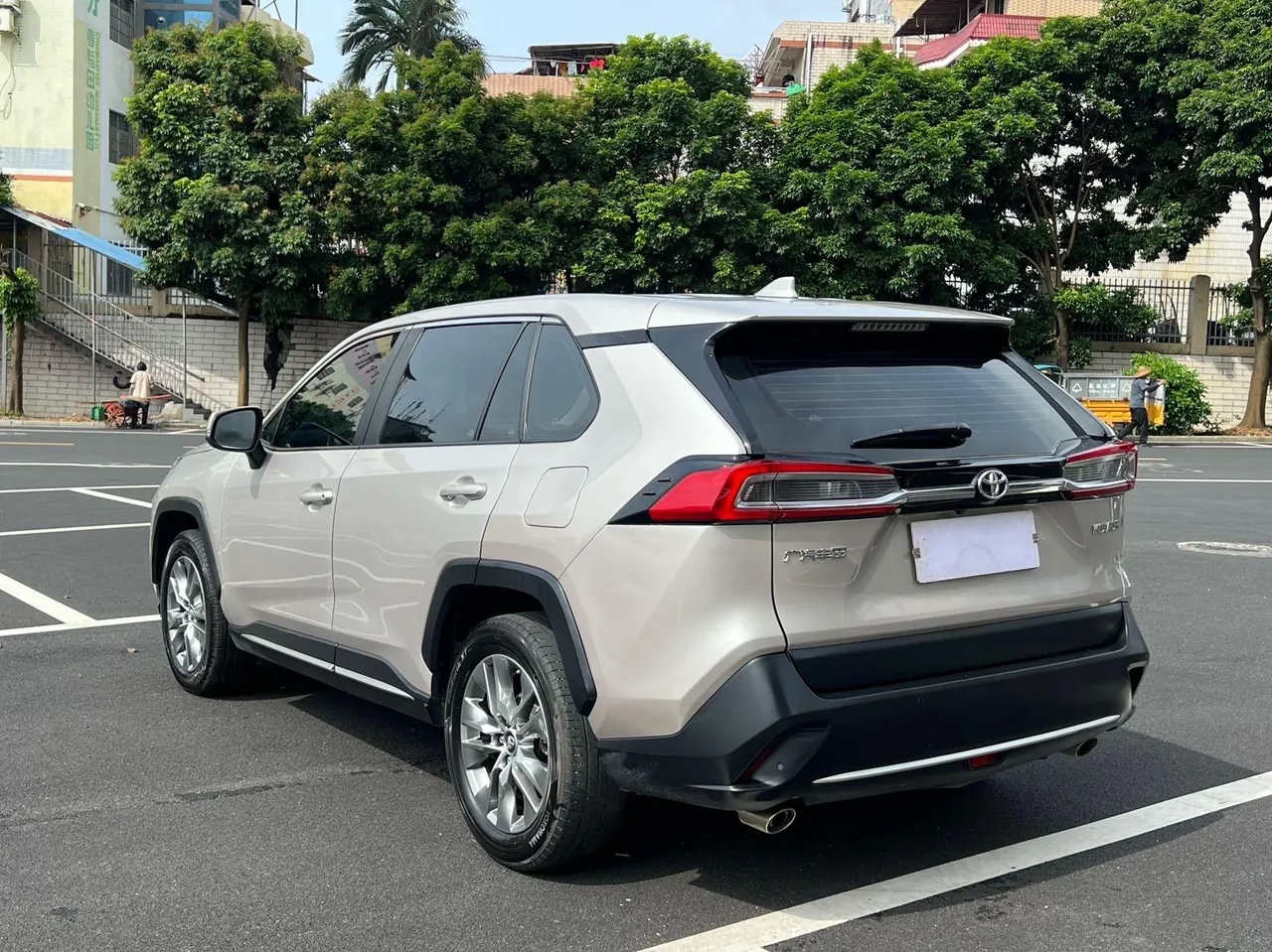 Toyota 2022 Willanda 2.0 Stepless Two-Drive Luxury PLUS Edition Automatic Gear 9