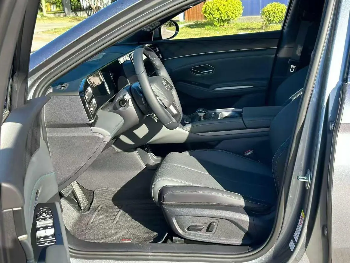 BYD 2024 Qin L DM-i 1.5 stepless 80KM Exceed automatic gear 3