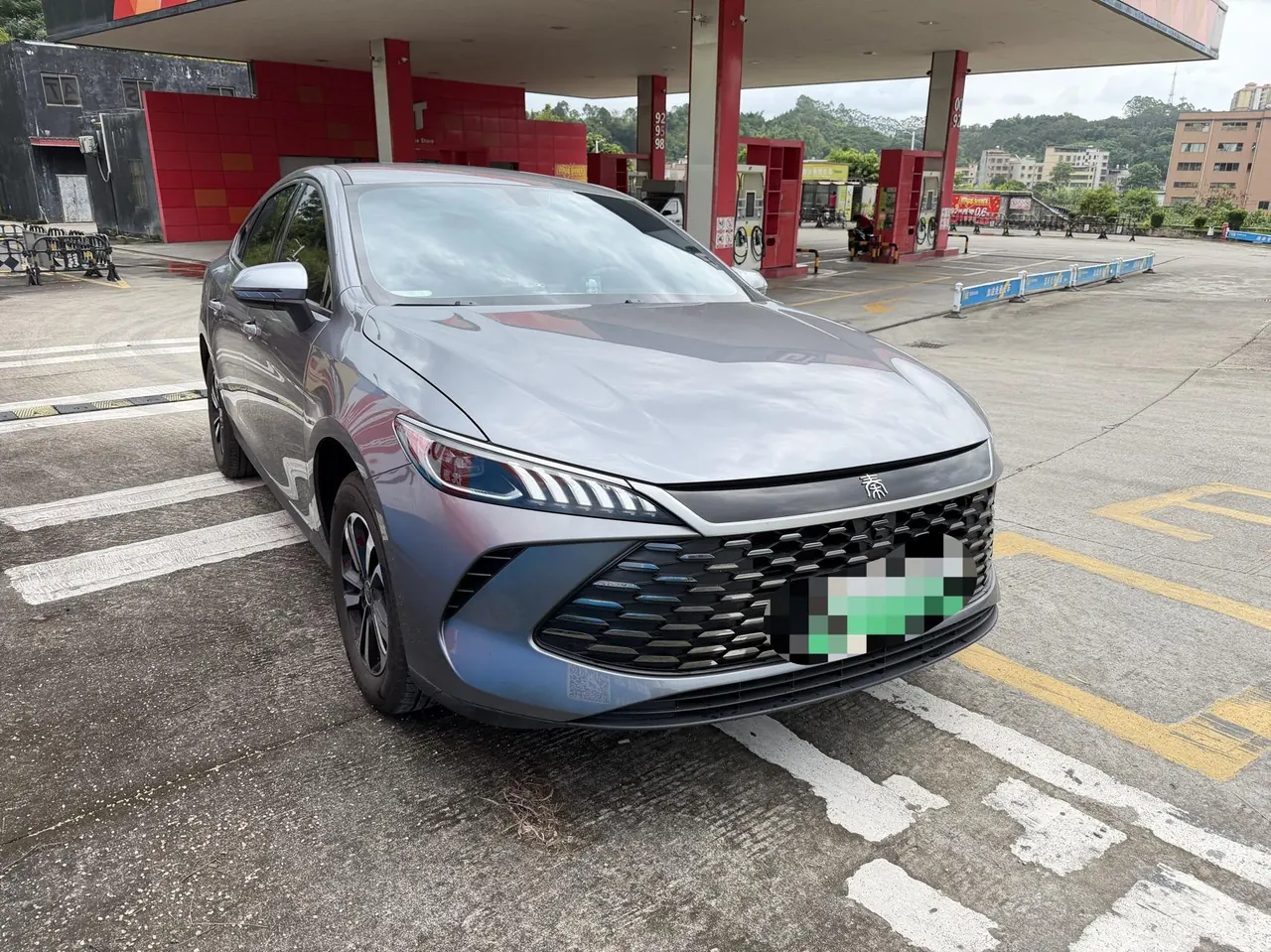 BYD 2026 Qin PLUS DM-i 1.5 CVT 128km Entry-Level Automatic 3
