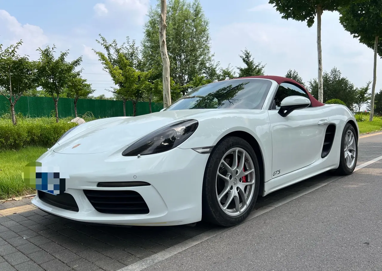 Open image lightbox: Porsche 718 (Imported) 2020 718 Boxer 2.0T Automatic