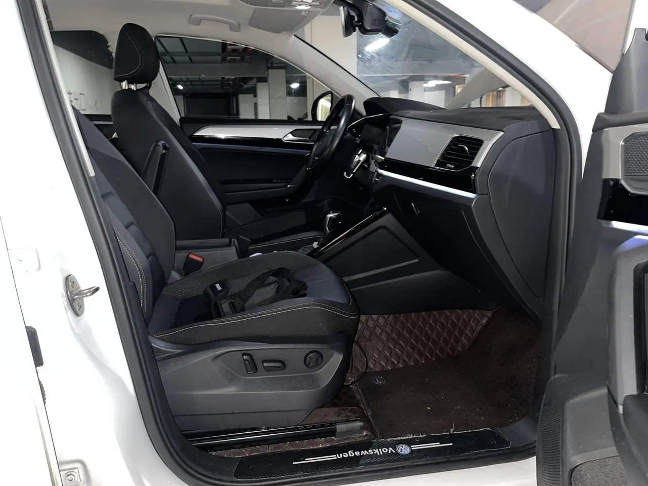 Volkswagen 2021 Tanyue 2.0TSI 330TSI Two-Drive Deluxe Smart Joint Edition Automatic Gear 5