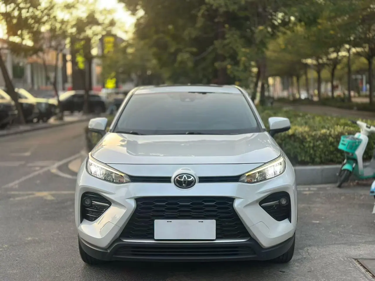 Toyota 2021 Wilanda 2.0 Stepless Four-wheel Drive Deluxe Edition Automatic Transmission 2