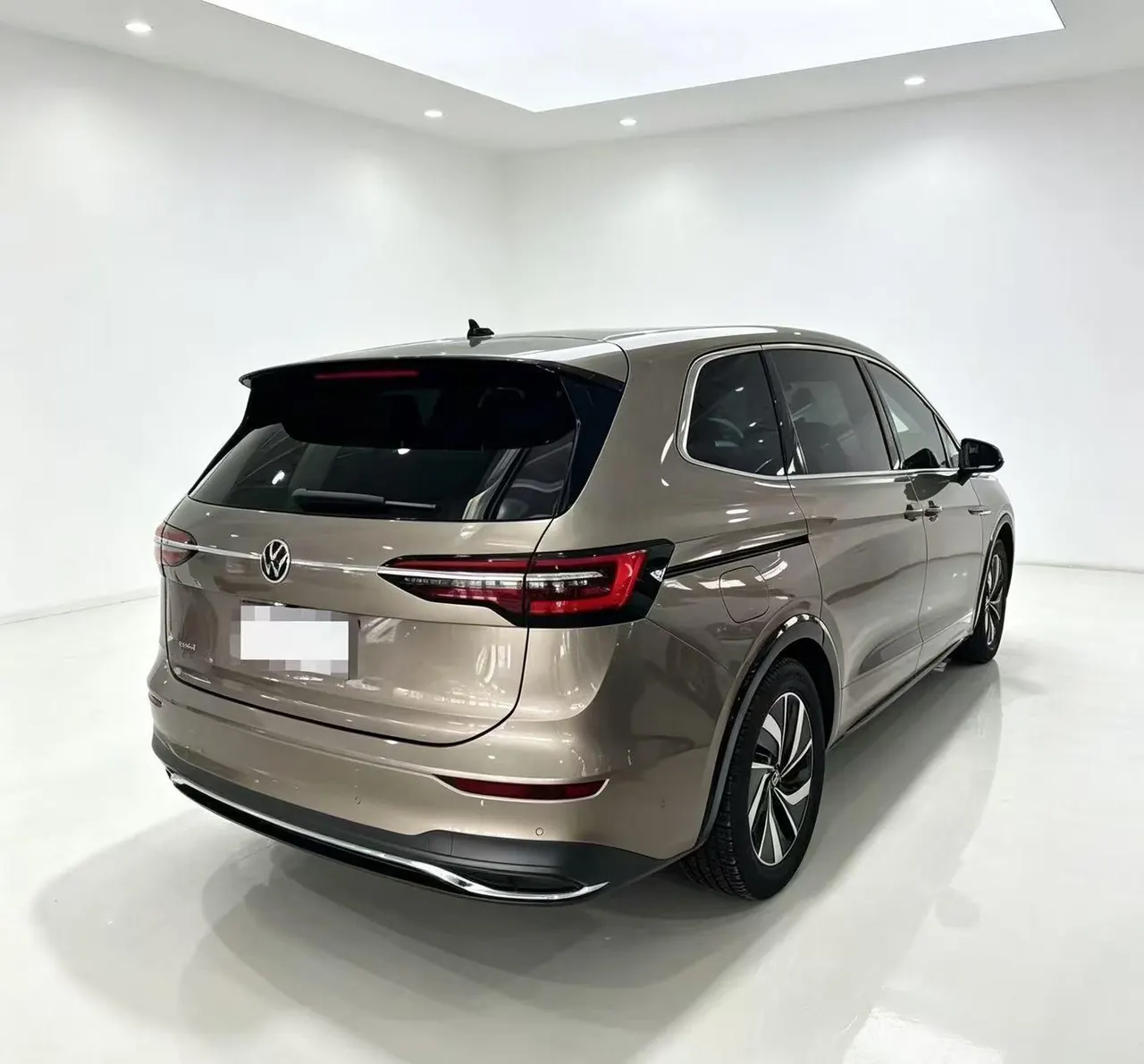 Volkswagen 2020 models of Viran (Viloran) 2.0TSI 330TSI Deluxe Edition Automatic Gear 7