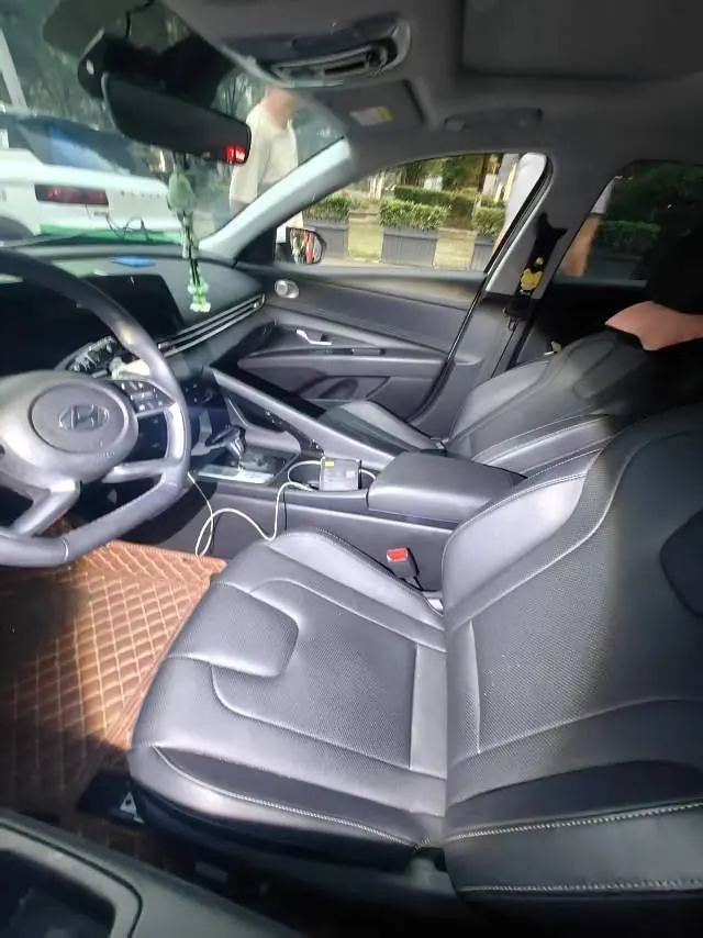 Hyundai 2022 Elantra -3-compartment 1.5 stepless LUX premium automatic gear 6