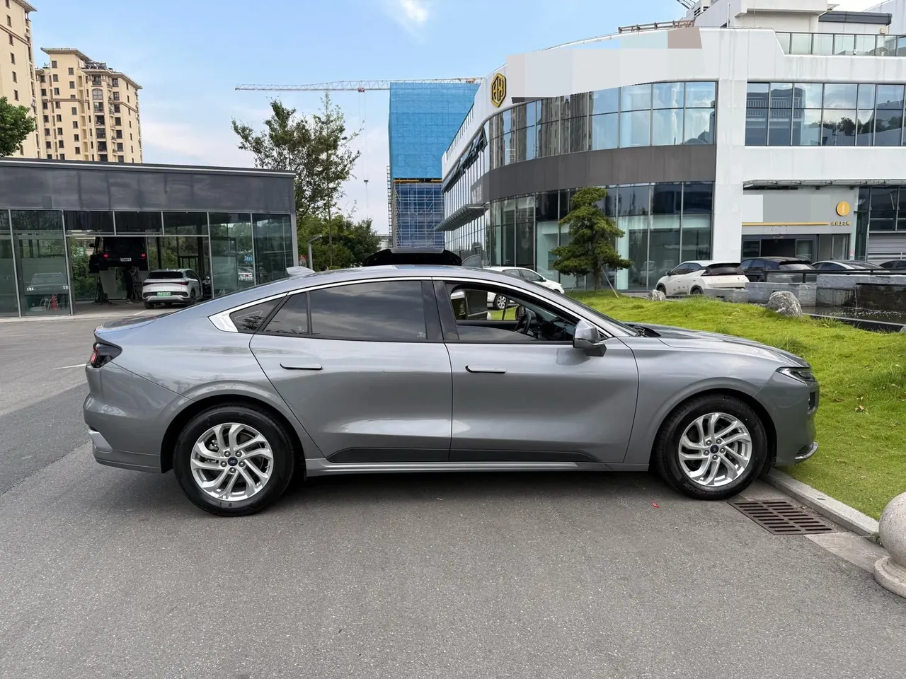 Ford 2022 Mondeo 2.0T EcoBoost 245 fashion automatic gear 10