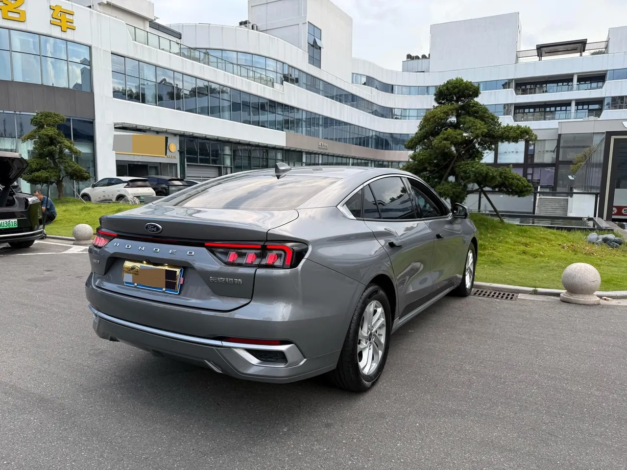 Ford 2022 Mondeo 2.0T EcoBoost 245 fashion automatic gear 9