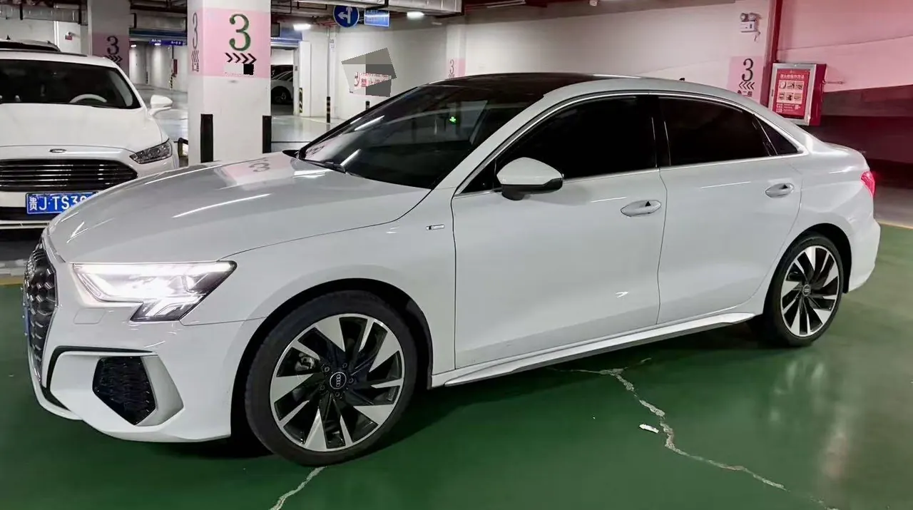 Audi 2024 A3L Limousine 1.4TFSI 35TFSI Aggressive Sports Automatic - View 1