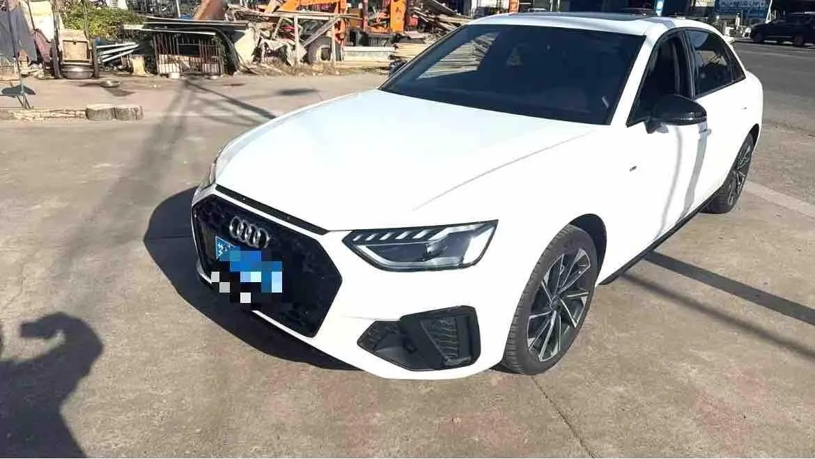 Audi 2020 A4L 2.0TFSI 40TFSI Deluxe Dynamic Automatic - View 1
