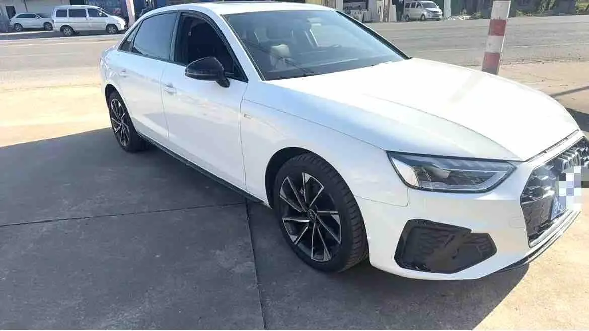 Audi 2020 A4L 2.0TFSI 40TFSI Deluxe Dynamic Automatic 5