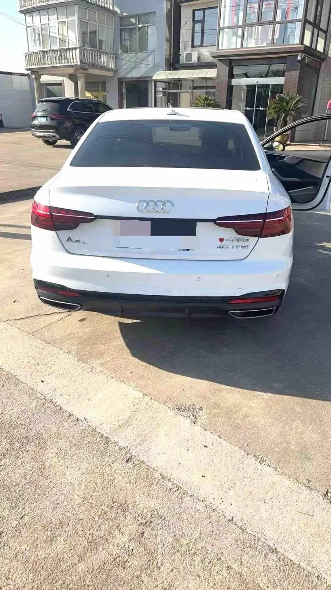Audi 2020 A4L 2.0TFSI 40TFSI Deluxe Dynamic Automatic 6