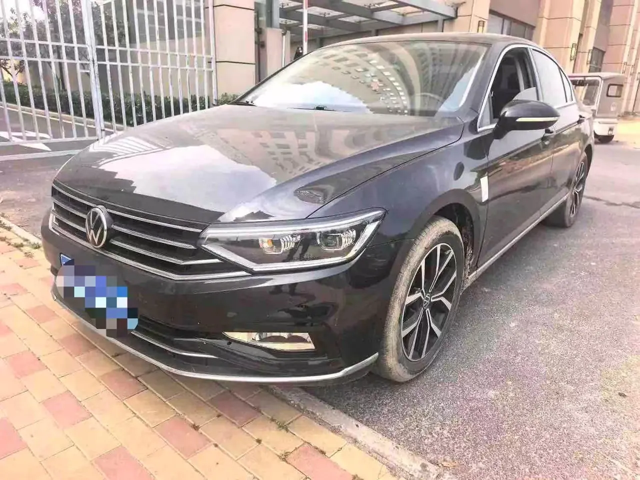 Volkswagen 2020 Magotan 2.0TSI 330TSI Leading Automatic - View 1
