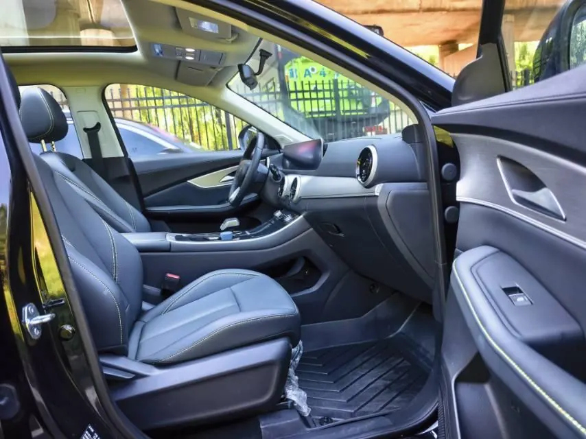 The popular 2024 T5 EVO 1.5TD Star Edition automatic gear 11