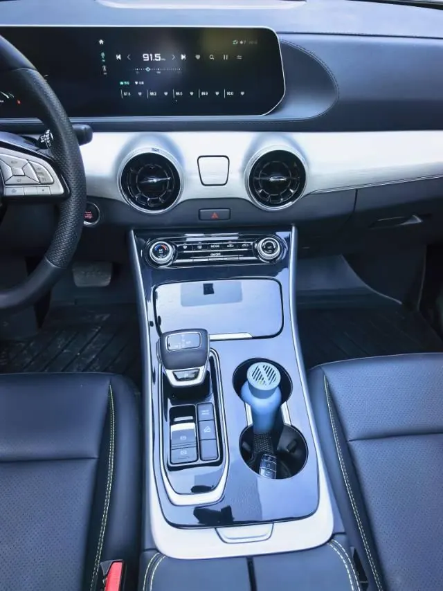 The popular 2024 T5 EVO 1.5TD Star Edition automatic gear 18