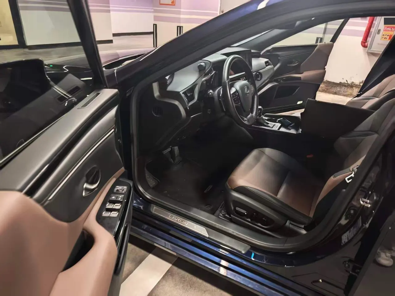 Lexus ES (Imported) 2022 ES300h 2.5 Stepless Premium Edition Automatic Gear 2