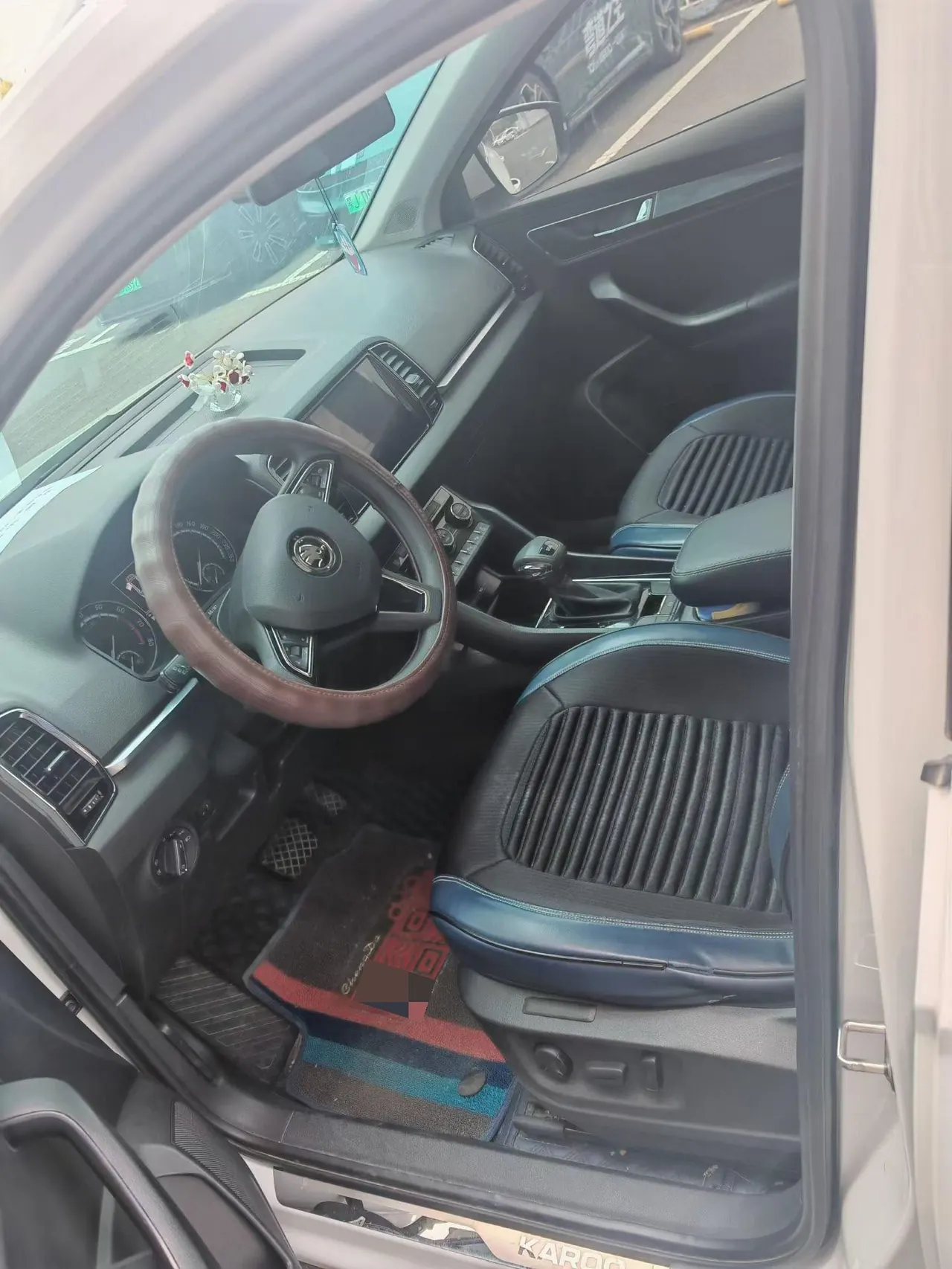 Skoda 2020 Keluoke 1.4TSI TSI280 Zhixing Flagship Automatic Gear 4