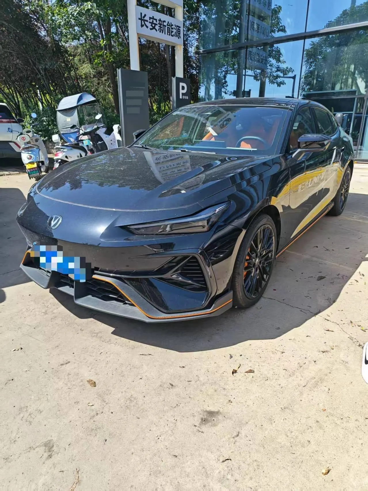 Open image lightbox: ChangAn 2025 UNI-V 2.0T Jin Qing type automatic gear