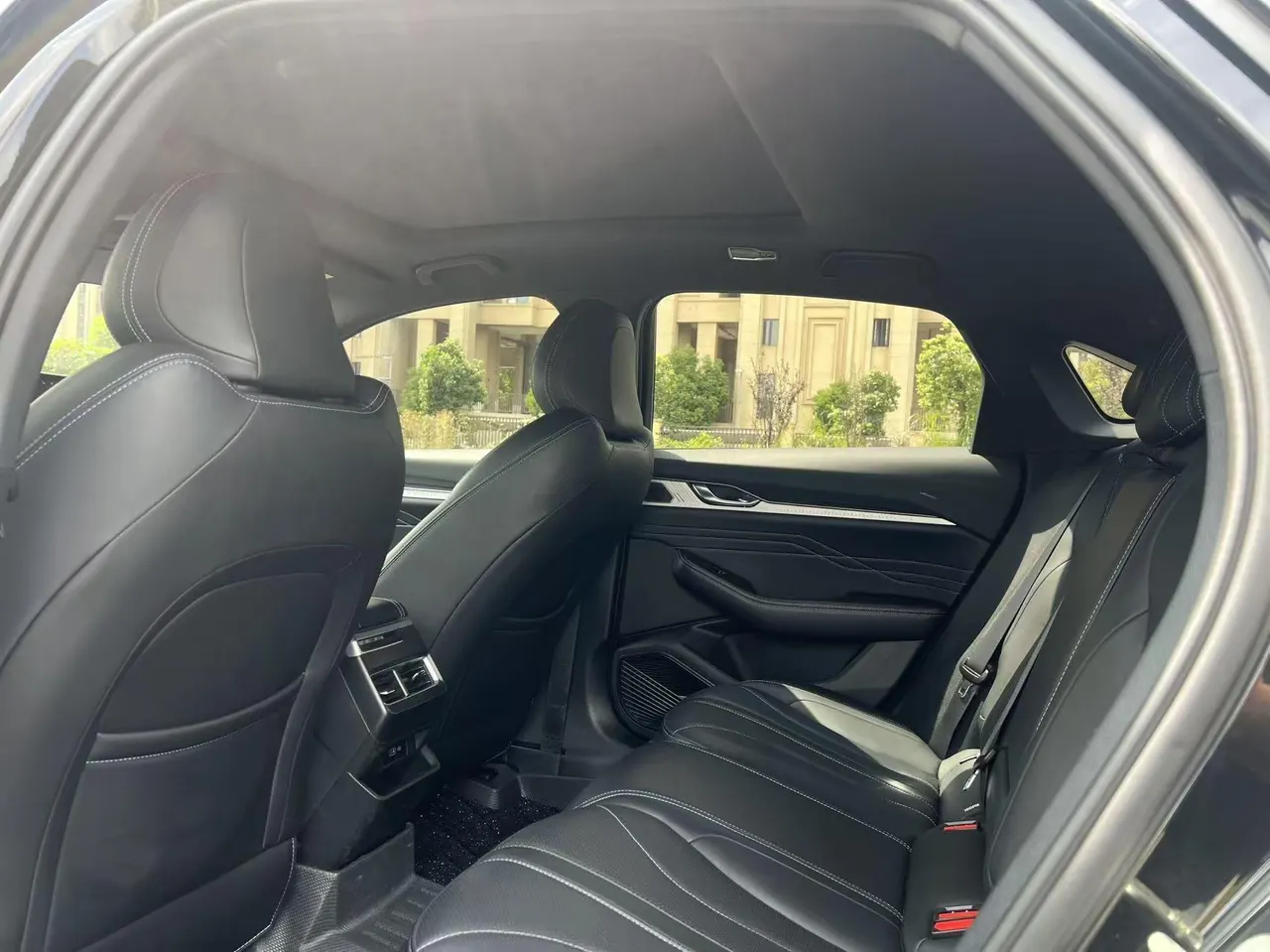 Geely 2025 xingrui 1.5TD oriental obsidian soaring version automatic gear 6