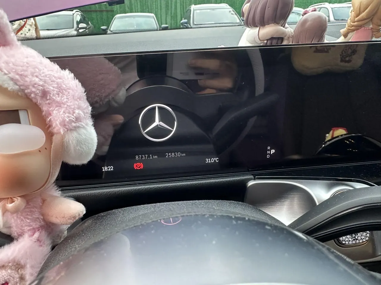 Mercedes Benz 2024 GLB 220 4MATIC 48V 2.0T automatic gear 3