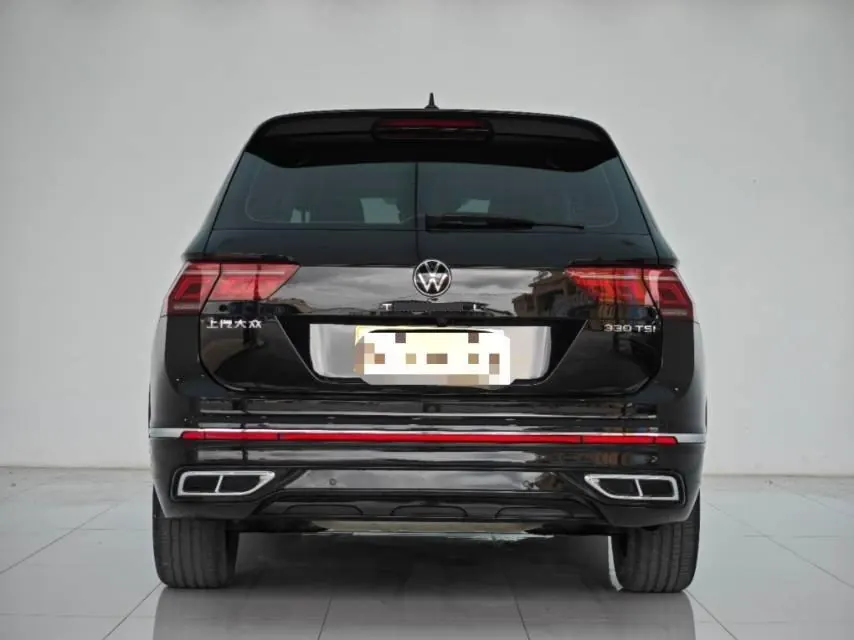 Volkswagen 2023 Tiguan L R-Line 2.0TSI 330TSI Two-Drive R-Line Overdrive Automatic Gear 5
