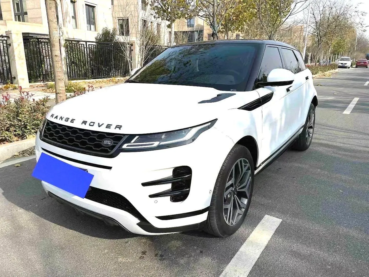 Open image lightbox: Land Rover 2020 Range Rover Evoque 48V 2.0T 249PS R-DYNAMIC S Sports Edition Automatic Gear