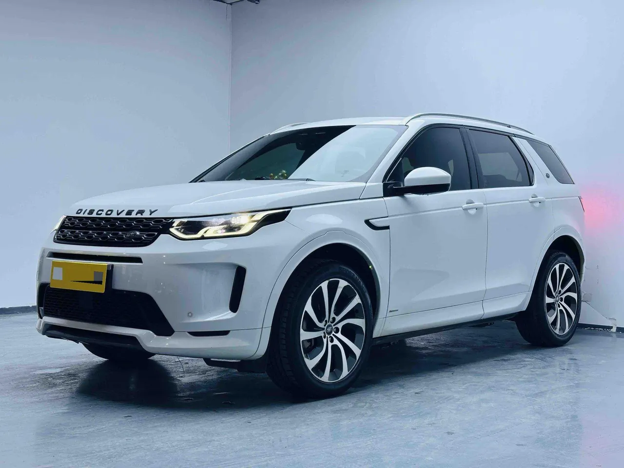 Open image lightbox: Land Rover 2021 Discovery Sports Edition 48V 2.0T 249PS R-Dynamic S Performance Edition Automatic Gear