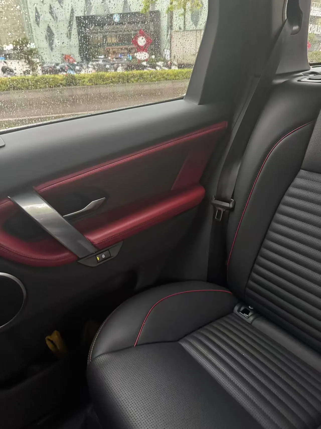 Land Rover 2021 Discovery Sports Edition 48V 2.0T 249PS R-Dynamic S Performance Edition Automatic Gear 4