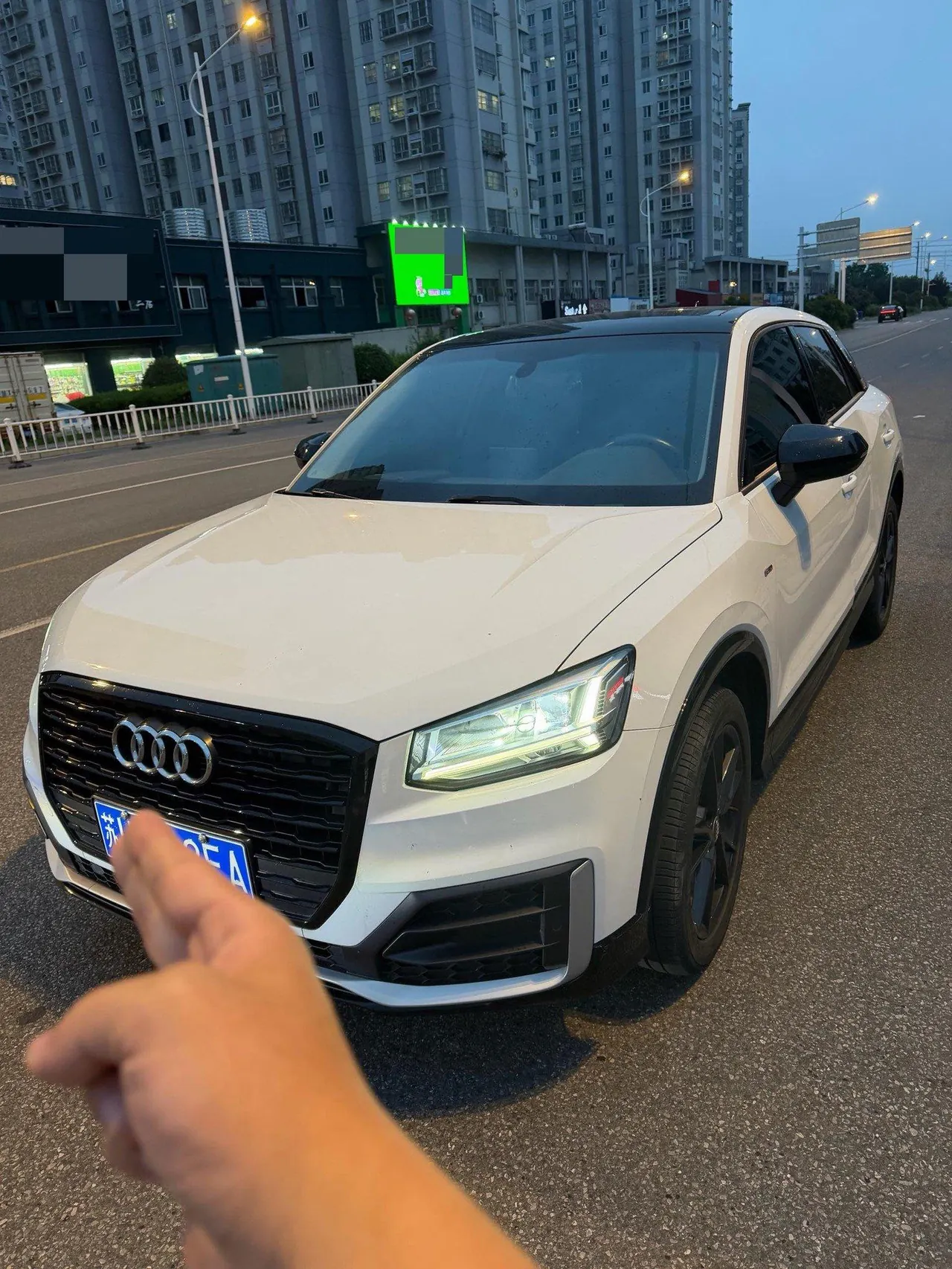 Audi 2021 Q2L 1.4TFSI 35TFSI Aggressive Dynamic Automatic - View 1