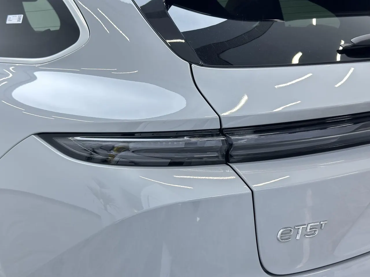 NIO 2025 ET5T 75kWh Touring automatic 12