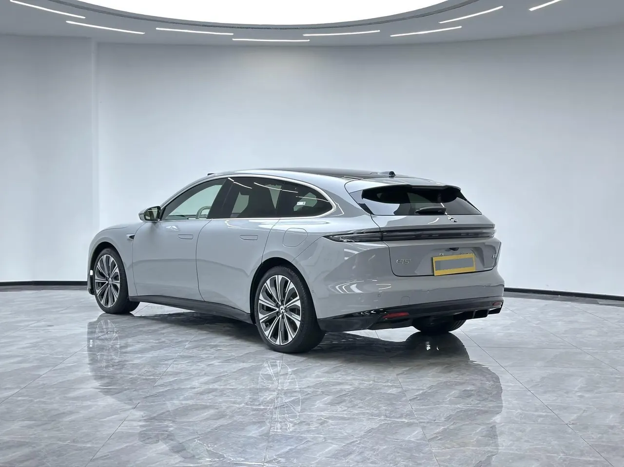 NIO 2025 ET5T 75kWh Touring automatic 5